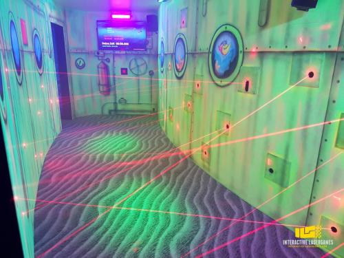 heide-park_lasergame-lasermaze-12