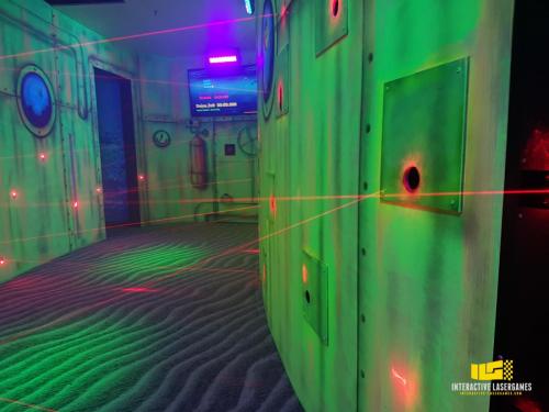 heide-park_lasergame-lasermaze-33