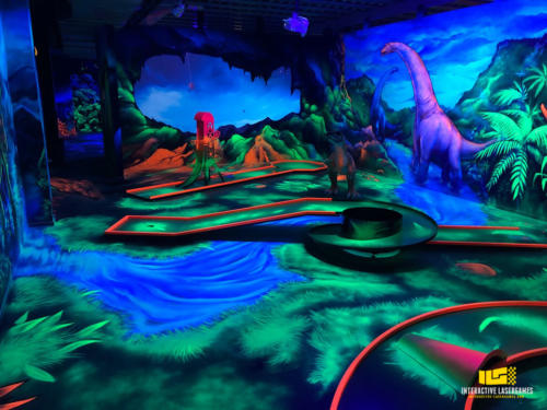 Van der Ende Racing Inn - Schwarzlicht Minigolfanlage