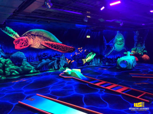 Van der Ende Racing Inn - Schwarzlicht Minigolfanlage