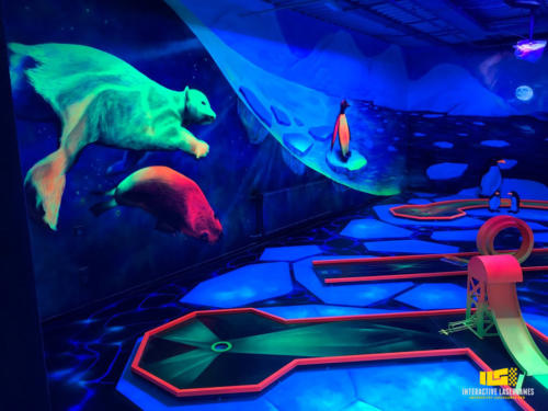 Van der Ende Racing Inn - Schwarzlicht Minigolfanlage